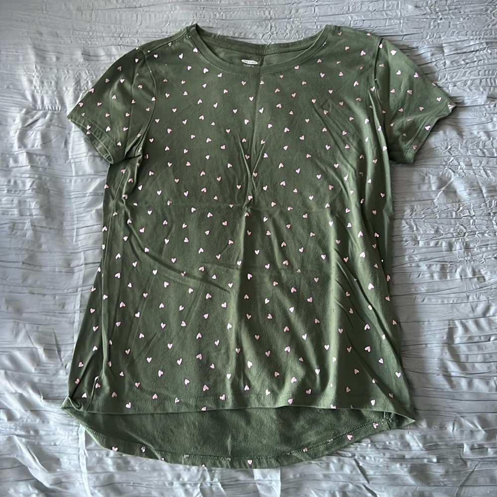 Girls Xtra-Large Old Navy Green and Metallic Pink Heart Pattern Short Sleeve